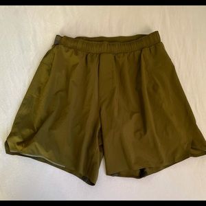 Lululemon Mens Medium Shorts Green